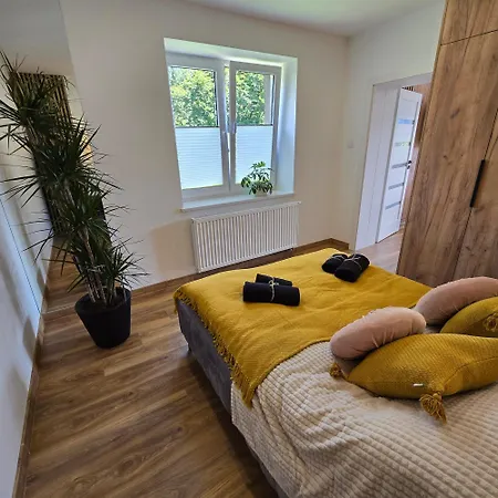 Mieszkanie Nad Jeziorem Roznowskim Apartment