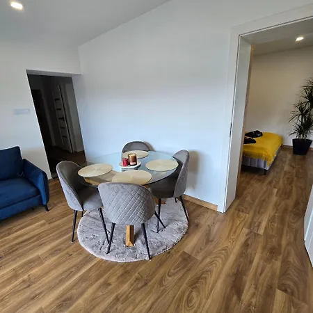 Mieszkanie Nad Jeziorem Roznowskim Apartment Roznow